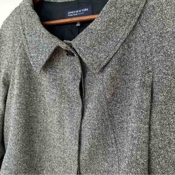 Jones New York Gray Belted Blazer, 3/4 Raglan Sleeves, Wool Blend, Lined, Petite - Picture 4 of 13